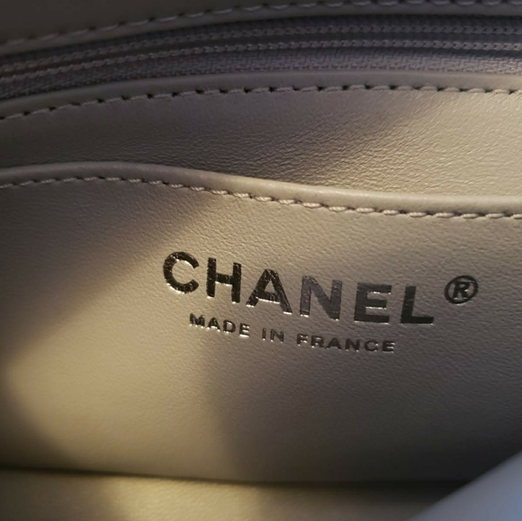 Flap bag - Picture 9 of 12